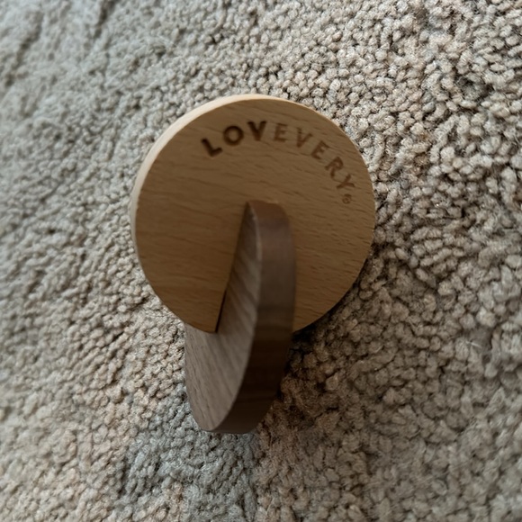 Lovevery Hand-to-Hand Discs - Picture 3 of 5